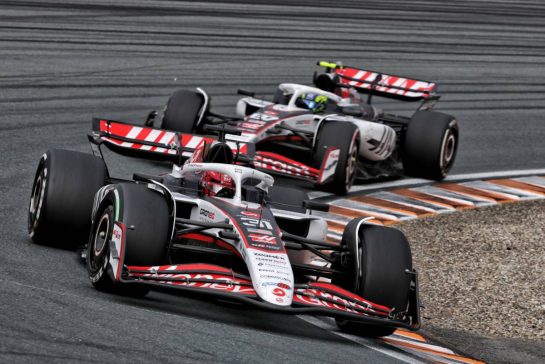 Esteban Ocon (FRA) Haas VF-25.
31.08.2025. Formula 1 World Championship, Rd 15, Dutch Grand Prix, Zandvoort, Netherlands, Race Day.
- www.xpbimages.com, EMail: requests@xpbimages.com © Copyright: Charniaux / XPB Images