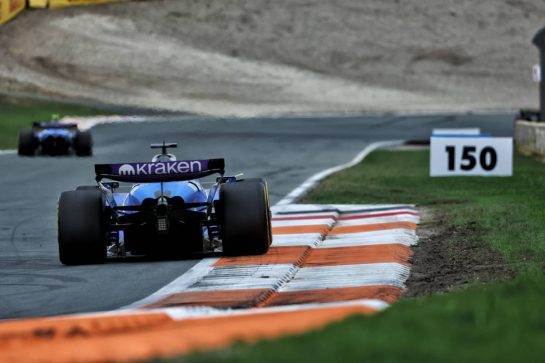 Alexander Albon (THA) Atlassian Williams Racing FW47.
31.08.2025. Formula 1 World Championship, Rd 15, Dutch Grand Prix, Zandvoort, Netherlands, Race Day.
- www.xpbimages.com, EMail: requests@xpbimages.com © Copyright: Charniaux / XPB Images