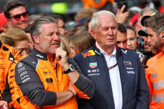 (L to R): Zak Brown (USA) McLaren Executive Director and Dr Helmut Marko (AUT) Red Bull Motorsport Consultant in parc ferme.
31.08.2025. Formula 1 World Championship, Rd 15, Dutch Grand Prix, Zandvoort, Netherlands, Race Day.
- www.xpbimages.com, EMail: requests@xpbimages.com © Copyright: Batchelor / XPB Images