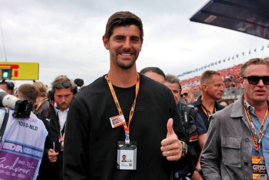Thibaut Courtois (BEL) Real Madrid Goalkeeper on the grid.
31.08.2025. Formula 1 World Championship, Rd 15, Dutch Grand Prix, Zandvoort, Netherlands, Race Day.
- www.xpbimages.com, EMail: requests@xpbimages.com © Copyright: Moy / XPB Images