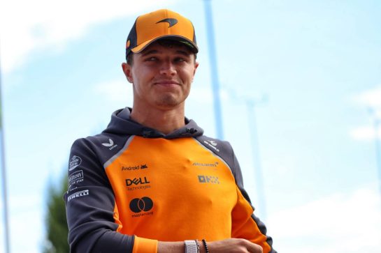 Lando Norris (GBR) McLaren.
05.09.2025. Formula 1 World Championship, Rd 16, Italian Grand Prix, Monza, Italy, Practice Day.
- www.xpbimages.com, EMail: requests@xpbimages.com © Copyright: Rew / XPB Images