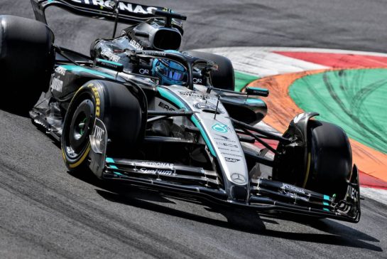 George Russell (GBR) Mercedes AMG F1 W16.
05.09.2025. Formula 1 World Championship, Rd 16, Italian Grand Prix, Monza, Italy, Practice Day.
- www.xpbimages.com, EMail: requests@xpbimages.com © Copyright: Charniaux / XPB Images
