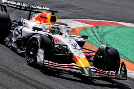 Isack Hadjar (FRA) Racing Bulls VCARB 02.
05.09.2025. Formula 1 World Championship, Rd 16, Italian Grand Prix, Monza, Italy, Practice Day.
- www.xpbimages.com, EMail: requests@xpbimages.com © Copyright: Charniaux / XPB Images