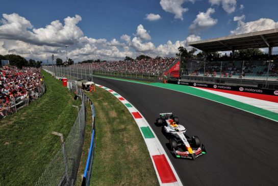 Isack Hadjar (FRA) Racing Bulls VCARB 02.
05.09.2025. Formula 1 World Championship, Rd 16, Italian Grand Prix, Monza, Italy, Practice Day.
- www.xpbimages.com, EMail: requests@xpbimages.com © Copyright: Rew / XPB Images