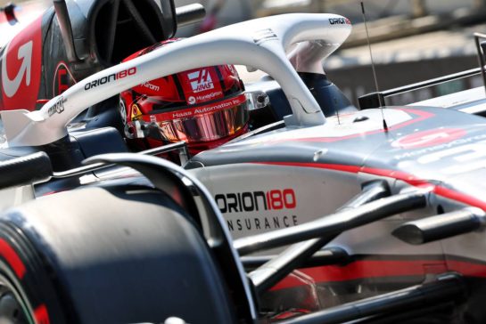 Esteban Ocon (FRA) Haas VF-25.
05.09.2025. Formula 1 World Championship, Rd 16, Italian Grand Prix, Monza, Italy, Practice Day.
- www.xpbimages.com, EMail: requests@xpbimages.com © Copyright: Batchelor / XPB Images