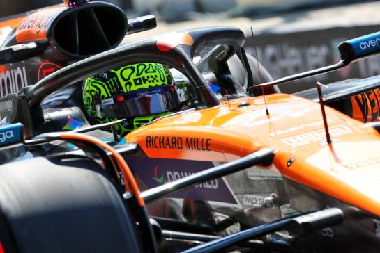 Lando Norris (GBR) McLaren MCL39.
05.09.2025. Formula 1 World Championship, Rd 16, Italian Grand Prix, Monza, Italy, Practice Day.
- www.xpbimages.com, EMail: requests@xpbimages.com © Copyright: Batchelor / XPB Images