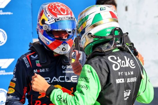 (L to R): Max Verstappen (NLD) Red Bull Racing celebrates his pole position in qualifying parc ferme with Gabriel Bortoleto (BRA) Sauber.
06.09.2025. Formula 1 World Championship, Rd 16, Italian Grand Prix, Monza, Italy, Qualifying Day.
- www.xpbimages.com, EMail: requests@xpbimages.com © Copyright: Batchelor / XPB Images
