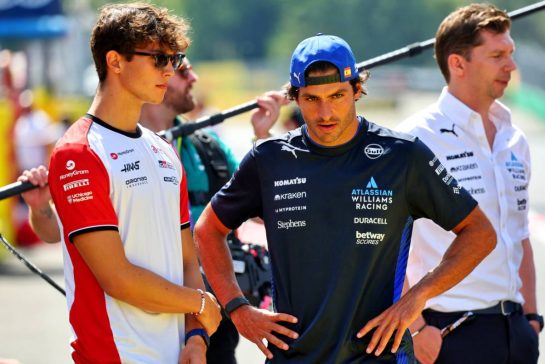 (L to R): Oliver Bearman (GBR) Haas F1 Team with Carlos Sainz (ESP) Atlassian Williams Racing.
07.09.2025. Formula 1 World Championship, Rd 16, Italian Grand Prix, Monza, Italy, Race Day.
- www.xpbimages.com, EMail: requests@xpbimages.com © Copyright: Batchelor / XPB Images