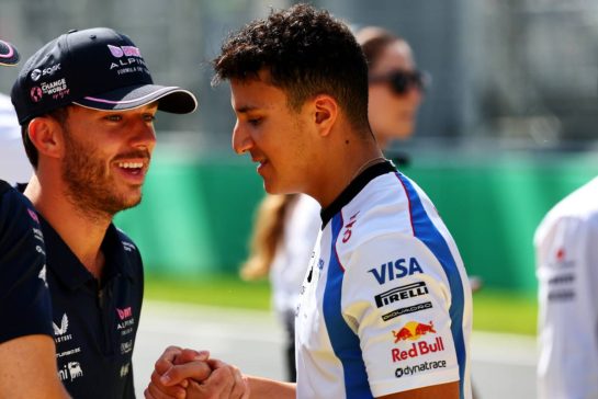 (L to R): Pierre Gasly (FRA) Alpine F1 Team with Isack Hadjar (FRA) Racing Bulls.
07.09.2025. Formula 1 World Championship, Rd 16, Italian Grand Prix, Monza, Italy, Race Day.
- www.xpbimages.com, EMail: requests@xpbimages.com © Copyright: Batchelor / XPB Images