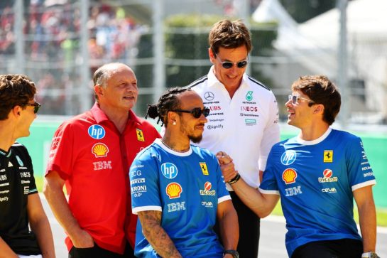 (L to R): George Russell (GBR) Mercedes AMG F1; Frederic Vasseur (FRA) Ferrari Team Principal; Lewis Hamilton (GBR) Ferrari; Toto Wolff (GER) Mercedes AMG F1 Shareholder and Executive Director; and Charles Leclerc (MON) Ferrari.
07.09.2025. Formula 1 World Championship, Rd 16, Italian Grand Prix, Monza, Italy, Race Day.
- www.xpbimages.com, EMail: requests@xpbimages.com © Copyright: Batchelor / XPB Images