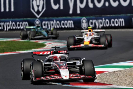 Esteban Ocon (FRA) Haas VF-25.
07.09.2025. Formula 1 World Championship, Rd 16, Italian Grand Prix, Monza, Italy, Race Day.
- www.xpbimages.com, EMail: requests@xpbimages.com © Copyright: Batchelor / XPB Images