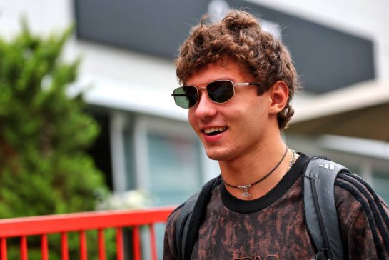 Andrea Kimi Antonelli (ITA) Mercedes AMG F1.
18.09.2025. Formula 1 World Championship, Rd 17, Azerbaijan Grand Prix, Baku Street Circuit, Azerbaijan, Preparation Day.
- www.xpbimages.com, EMail: requests@xpbimages.com © Copyright: Batchelor / XPB Images