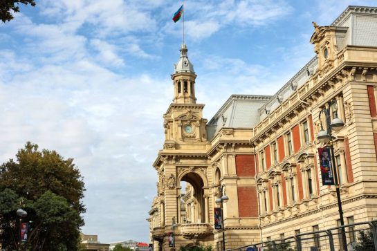 Circuit atmosphere - city building.
18.09.2025. Formula 1 World Championship, Rd 17, Azerbaijan Grand Prix, Baku Street Circuit, Azerbaijan, Preparation Day.
- www.xpbimages.com, EMail: requests@xpbimages.com © Copyright: Bearne / XPB Images