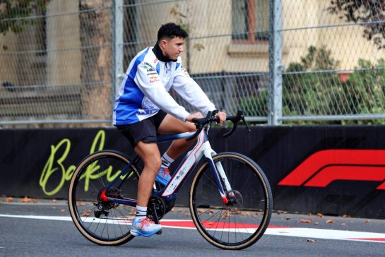 Isack Hadjar (FRA) Racing Bulls rides the circuit.
18.09.2025. Formula 1 World Championship, Rd 17, Azerbaijan Grand Prix, Baku Street Circuit, Azerbaijan, Preparation Day.
- www.xpbimages.com, EMail: requests@xpbimages.com © Copyright: Rew / XPB Images