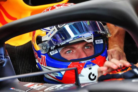 Max Verstappen (NLD) Red Bull Racing RB21.
19.09.2025. Formula 1 World Championship, Rd 17, Azerbaijan Grand Prix, Baku Street Circuit, Azerbaijan, Practice Day.
- www.xpbimages.com, EMail: requests@xpbimages.com © Copyright: Batchelor / XPB Images