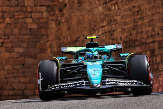 Fernando Alonso (ESP) Aston Martin F1 Team AMR25.
19.09.2025. Formula 1 World Championship, Rd 17, Azerbaijan Grand Prix, Baku Street Circuit, Azerbaijan, Practice Day.
- www.xpbimages.com, EMail: requests@xpbimages.com © Copyright: Rew / XPB Images