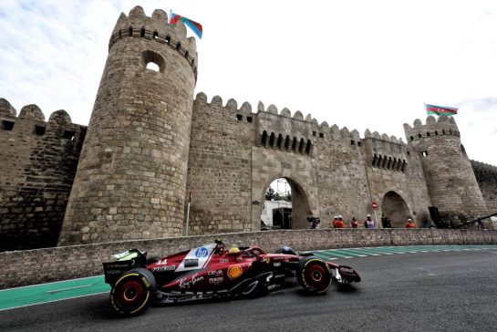 Lewis Hamilton (GBR) Ferrari SF-25.
19.09.2025. Formula 1 World Championship, Rd 17, Azerbaijan Grand Prix, Baku Street Circuit, Azerbaijan, Practice Day.
- www.xpbimages.com, EMail: requests@xpbimages.com © Copyright: Charniaux / XPB Images