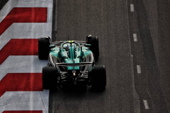 Fernando Alonso (ESP) Aston Martin F1 Team AMR25.
19.09.2025. Formula 1 World Championship, Rd 17, Azerbaijan Grand Prix, Baku Street Circuit, Azerbaijan, Practice Day.
- www.xpbimages.com, EMail: requests@xpbimages.com © Copyright: Rew / XPB Images