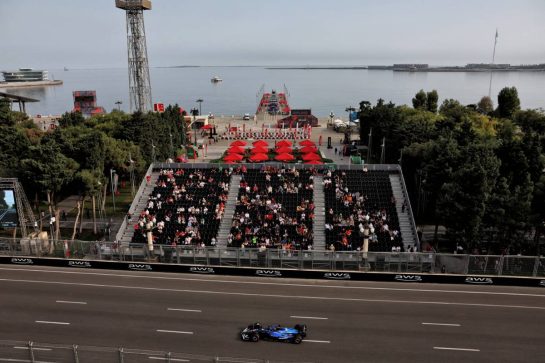 Alexander Albon (THA) Atlassian Williams Racing FW47.
19.09.2025. Formula 1 World Championship, Rd 17, Azerbaijan Grand Prix, Baku Street Circuit, Azerbaijan, Practice Day.
- www.xpbimages.com, EMail: requests@xpbimages.com © Copyright: Rew / XPB Images