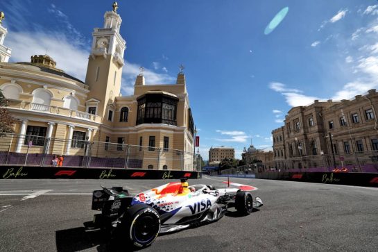 Isack Hadjar (FRA) Racing Bulls VCARB 02.
20.09.2025. Formula 1 World Championship, Rd 17, Azerbaijan Grand Prix, Baku Street Circuit, Azerbaijan, Qualifying Day.
- www.xpbimages.com, EMail: requests@xpbimages.com © Copyright: Rew / XPB Images
