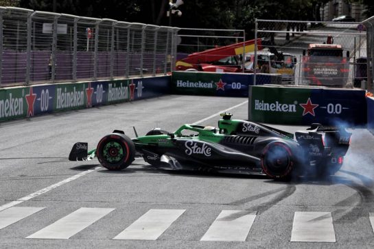Gabriel Bortoleto (BRA) Sauber C45.
20.09.2025. Formula 1 World Championship, Rd 17, Azerbaijan Grand Prix, Baku Street Circuit, Azerbaijan, Qualifying Day.
- www.xpbimages.com, EMail: requests@xpbimages.com © Copyright: Rew / XPB Images