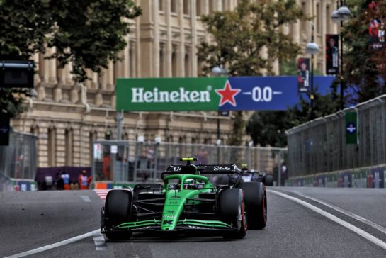 Gabriel Bortoleto (BRA) Sauber C45.
20.09.2025. Formula 1 World Championship, Rd 17, Azerbaijan Grand Prix, Baku Street Circuit, Azerbaijan, Qualifying Day.
- www.xpbimages.com, EMail: requests@xpbimages.com © Copyright: Rew / XPB Images
