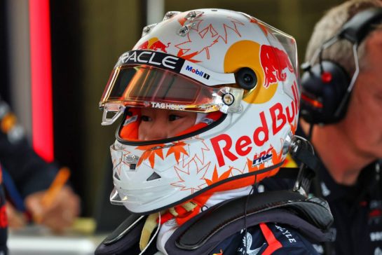 Yuki Tsunoda (JPN) Red Bull Racing.
20.09.2025. Formula 1 World Championship, Rd 17, Azerbaijan Grand Prix, Baku Street Circuit, Azerbaijan, Qualifying Day.
- www.xpbimages.com, EMail: requests@xpbimages.com © Copyright: Batchelor / XPB Images