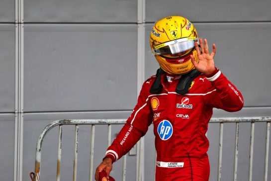 Lewis Hamilton (GBR) Ferrari.
20.09.2025. Formula 1 World Championship, Rd 17, Azerbaijan Grand Prix, Baku Street Circuit, Azerbaijan, Qualifying Day.
- www.xpbimages.com, EMail: requests@xpbimages.com © Copyright: Batchelor / XPB Images
