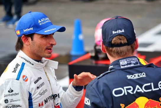 (L to R): Second placed Carlos Sainz (ESP) Atlassian Williams Racing in qualifying parc ferme with pole sitter Max Verstappen (NLD) Red Bull Racing.
20.09.2025. Formula 1 World Championship, Rd 17, Azerbaijan Grand Prix, Baku Street Circuit, Azerbaijan, Qualifying Day.
- www.xpbimages.com, EMail: requests@xpbimages.com © Copyright: Batchelor / XPB Images