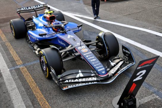 Second placed Carlos Sainz (ESP) Atlassian Williams Racing FW47 in qualifying parc ferme.
20.09.2025. Formula 1 World Championship, Rd 17, Azerbaijan Grand Prix, Baku Street Circuit, Azerbaijan, Qualifying Day.
- www.xpbimages.com, EMail: requests@xpbimages.com © Copyright: Batchelor / XPB Images