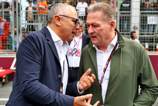 (L to R): Stefano Domenicali (ITA) Formula One President and CEO with Jos Verstappen (NLD) on the grid.
21.09.2025. Formula 1 World Championship, Rd 17, Azerbaijan Grand Prix, Baku Street Circuit, Azerbaijan, Race Day.
- www.xpbimages.com, EMail: requests@xpbimages.com © Copyright: Batchelor / XPB Images