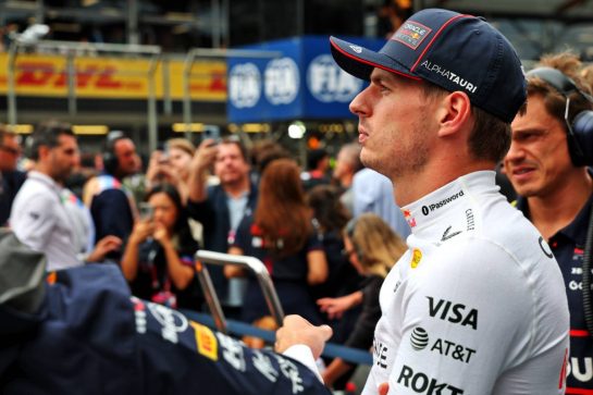 Max Verstappen (NLD) Red Bull Racing on the grid.
21.09.2025. Formula 1 World Championship, Rd 17, Azerbaijan Grand Prix, Baku Street Circuit, Azerbaijan, Race Day.
- www.xpbimages.com, EMail: requests@xpbimages.com © Copyright: Batchelor / XPB Images