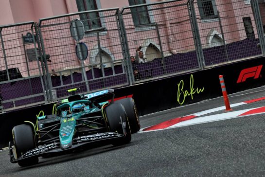 Fernando Alonso (ESP) Aston Martin F1 Team AMR25.
21.09.2025. Formula 1 World Championship, Rd 17, Azerbaijan Grand Prix, Baku Street Circuit, Azerbaijan, Race Day.
- www.xpbimages.com, EMail: requests@xpbimages.com © Copyright: Rew / XPB Images