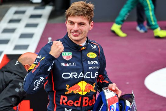 Race winner Max Verstappen (NLD) Red Bull Racing celebrates in parc ferme.
21.09.2025. Formula 1 World Championship, Rd 17, Azerbaijan Grand Prix, Baku Street Circuit, Azerbaijan, Race Day.
- www.xpbimages.com, EMail: requests@xpbimages.com © Copyright: Batchelor / XPB Images