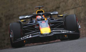 Azerbaijan GP: Verstappen seizes pole in crash-laden qualifying