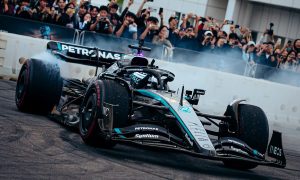 Bottas lights up South Korea with smoke, speed and style