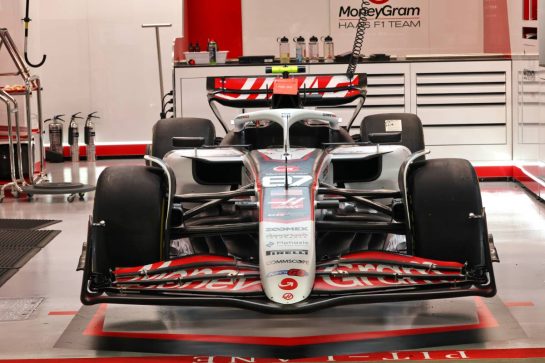 Haas VF-25.
02.10.2025. Formula 1 World Championship, Rd 18, Singapore Grand Prix, Marina Bay Street Circuit, Singapore, Preparation Day.
- www.xpbimages.com, EMail: requests@xpbimages.com © Copyright: Batchelor / XPB Images