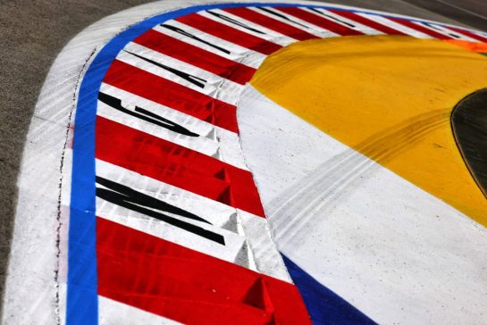 Circuit atmosphere - kerb detail.
02.10.2025. Formula 1 World Championship, Rd 18, Singapore Grand Prix, Marina Bay Street Circuit, Singapore, Preparation Day.
- www.xpbimages.com, EMail: requests@xpbimages.com © Copyright: Moy / XPB Images