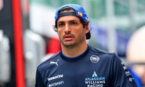 Sainz slams F1 for putting glamour over racing action on TV