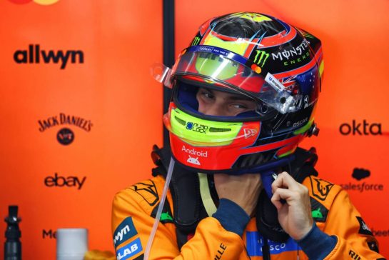 Oscar Piastri (AUS) McLaren.
03.10.2025. Formula 1 World Championship, Rd 18, Singapore Grand Prix, Marina Bay Street Circuit, Singapore, Practice Day.
- www.xpbimages.com, EMail: requests@xpbimages.com © Copyright: Batchelor / XPB Images