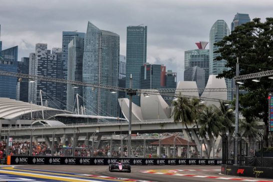 Franco Colapinto (ARG) Alpine F1 Team A525.
03.10.2025. Formula 1 World Championship, Rd 18, Singapore Grand Prix, Marina Bay Street Circuit, Singapore, Practice Day.
- www.xpbimages.com, EMail: requests@xpbimages.com © Copyright: Moy / XPB Images