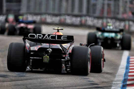Yuki Tsunoda (JPN) Red Bull Racing RB21.
03.10.2025. Formula 1 World Championship, Rd 18, Singapore Grand Prix, Marina Bay Street Circuit, Singapore, Practice Day.
- www.xpbimages.com, EMail: requests@xpbimages.com © Copyright: Charniaux / XPB Images
