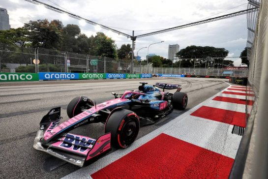 Pierre Gasly (FRA) Alpine F1 Team A525.
03.10.2025. Formula 1 World Championship, Rd 18, Singapore Grand Prix, Marina Bay Street Circuit, Singapore, Practice Day.
- www.xpbimages.com, EMail: requests@xpbimages.com © Copyright: Bearne / XPB Images
