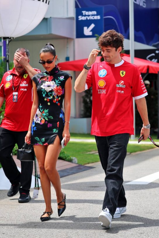 (L to R): Alexandra Saint Mleux (ITA) with her boyfriend Charles Leclerc (MON) Ferrari.
04.10.2025. Formula 1 World Championship, Rd 18, Singapore Grand Prix, Marina Bay Street Circuit, Singapore, Qualifying Day.
- www.xpbimages.com, EMail: requests@xpbimages.com © Copyright: Batchelor / XPB Images
