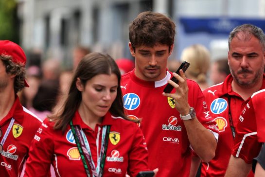 Charles Leclerc (MON) Ferrari.
04.10.2025. Formula 1 World Championship, Rd 18, Singapore Grand Prix, Marina Bay Street Circuit, Singapore, Qualifying Day.
- www.xpbimages.com, EMail: requests@xpbimages.com © Copyright: Rew / XPB Images