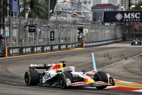 Isack Hadjar (FRA) Racing Bulls VCARB 02.
04.10.2025. Formula 1 World Championship, Rd 18, Singapore Grand Prix, Marina Bay Street Circuit, Singapore, Qualifying Day.
- www.xpbimages.com, EMail: requests@xpbimages.com © Copyright: Bearne / XPB Images