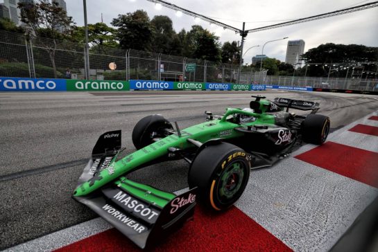 Nico Hulkenberg (GER) Sauber C45.
04.10.2025. Formula 1 World Championship, Rd 18, Singapore Grand Prix, Marina Bay Street Circuit, Singapore, Qualifying Day.
- www.xpbimages.com, EMail: requests@xpbimages.com © Copyright: Rew / XPB Images