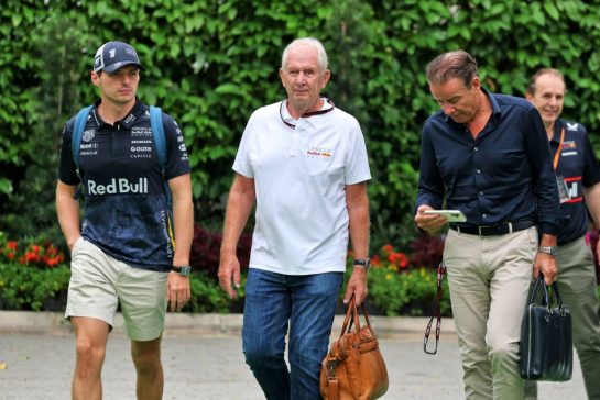 (L to R): Max Verstappen (NLD) Red Bull Racing with Dr Helmut Marko (AUT) Red Bull Motorsport Consultant and Raymond Vermeulen (NLD) Driver Manager.
05.10.2025. Formula 1 World Championship, Rd 18, Singapore Grand Prix, Marina Bay Street Circuit, Singapore, Race Day.
- www.xpbimages.com, EMail: requests@xpbimages.com © Copyright: Moy / XPB Images
