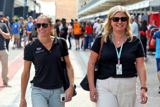 (L to R): Fiona Hewitson (GBR) Cadillac F1 Team Executive Assistant with Laura Marchant, Cadillac Formula 1 Team Executive Assistant.
16.10.2025. Formula 1 World Championship, Rd 19, United States Grand Prix, Austin, Texas, USA, Preparation Day.
- www.xpbimages.com, EMail: requests@xpbimages.com © Copyright: Bearne / XPB Images