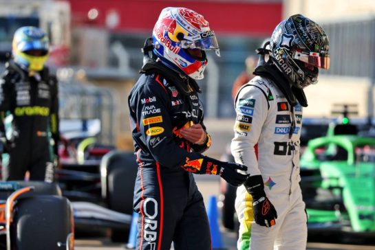 (L to R): Max Verstappen (NLD) Red Bull Racing and Oscar Piastri (AUS) McLaren in Sprint qualifying parc ferme.
17.10.2025. Formula 1 World Championship, Rd 19, United States Grand Prix, Austin, Texas, USA, Sprint Qualifying Day
- www.xpbimages.com, EMail: requests@xpbimages.com © Copyright: Charniaux / XPB Images